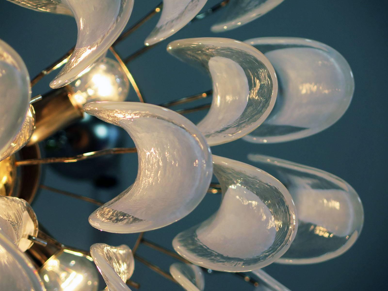 Late 20th Century Italian Vintage Murano Chandelier in the Manner of Mazzega, 52 Glass Petals