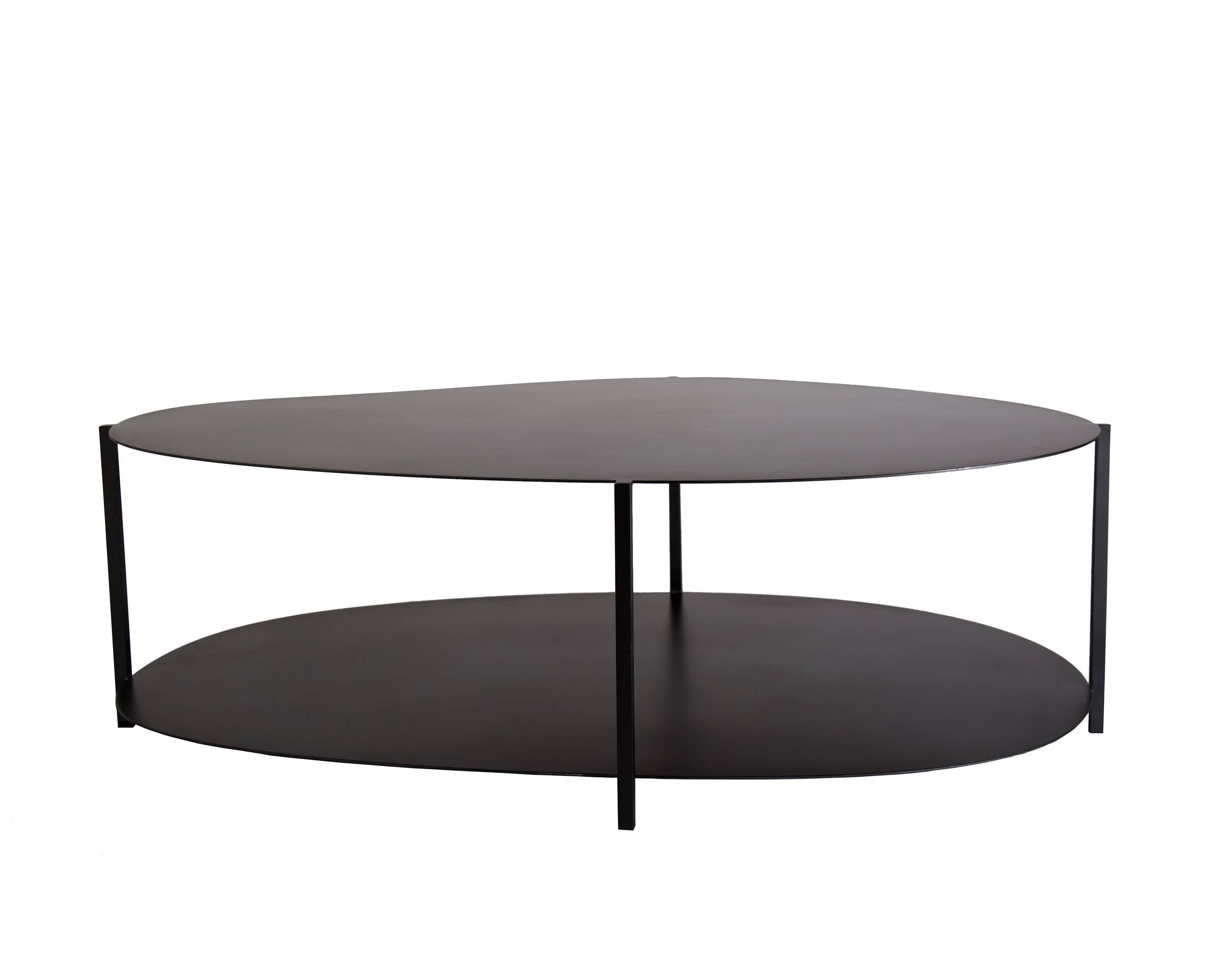 Américain Table basse contemporaine minimaliste organique en acier noir revêtu de poudre, États-Unis en vente