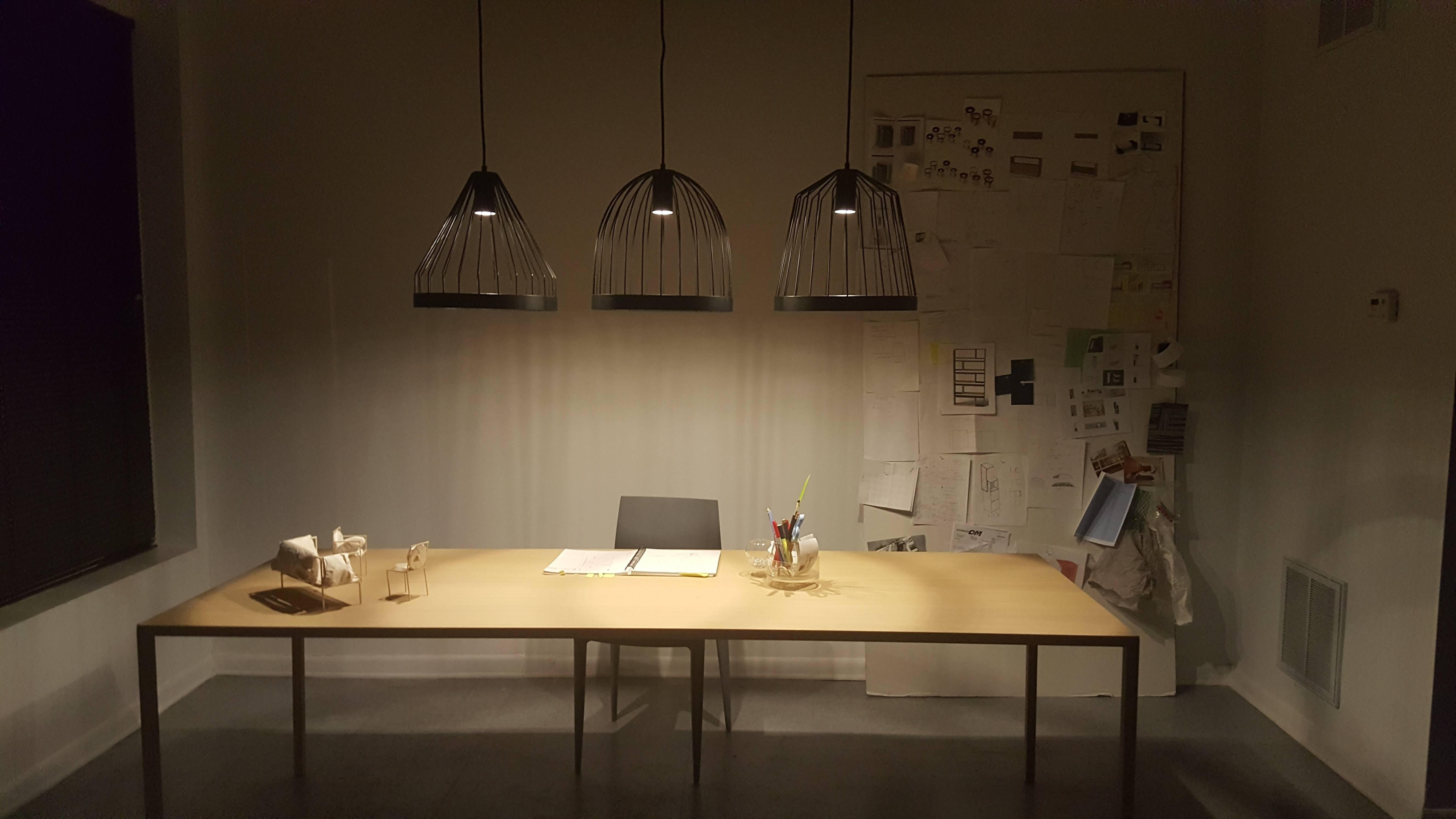 UNA LAMPADA A C FLORENTINA - Nero

Ispirate all'architettura rinascimentale di Firenze, in Italia, queste luci LED a scomparsa astratte e minimali, appese da sole o a grappolo, sono un accessorio moderno e giocoso per la casa. La lampadina a LED