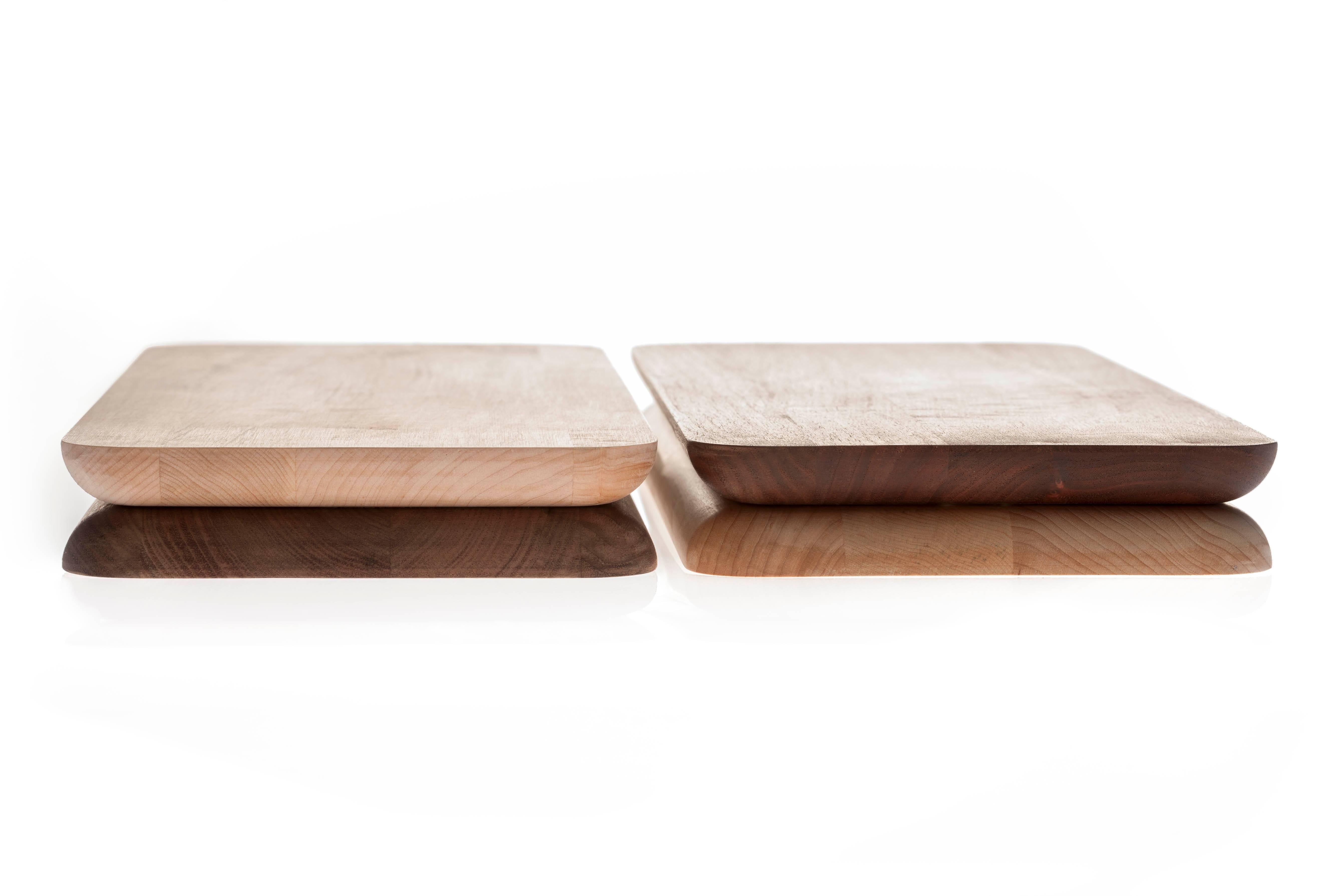 fferrone Contemporary Rectangular Wood Serving Tray Chopping Serve Board In New Condition In Chicago, IL