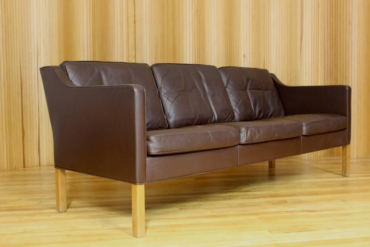 Danish Classic Børge Mogensen Leather Sofa Model 2423 Fredericia Stolefabrik