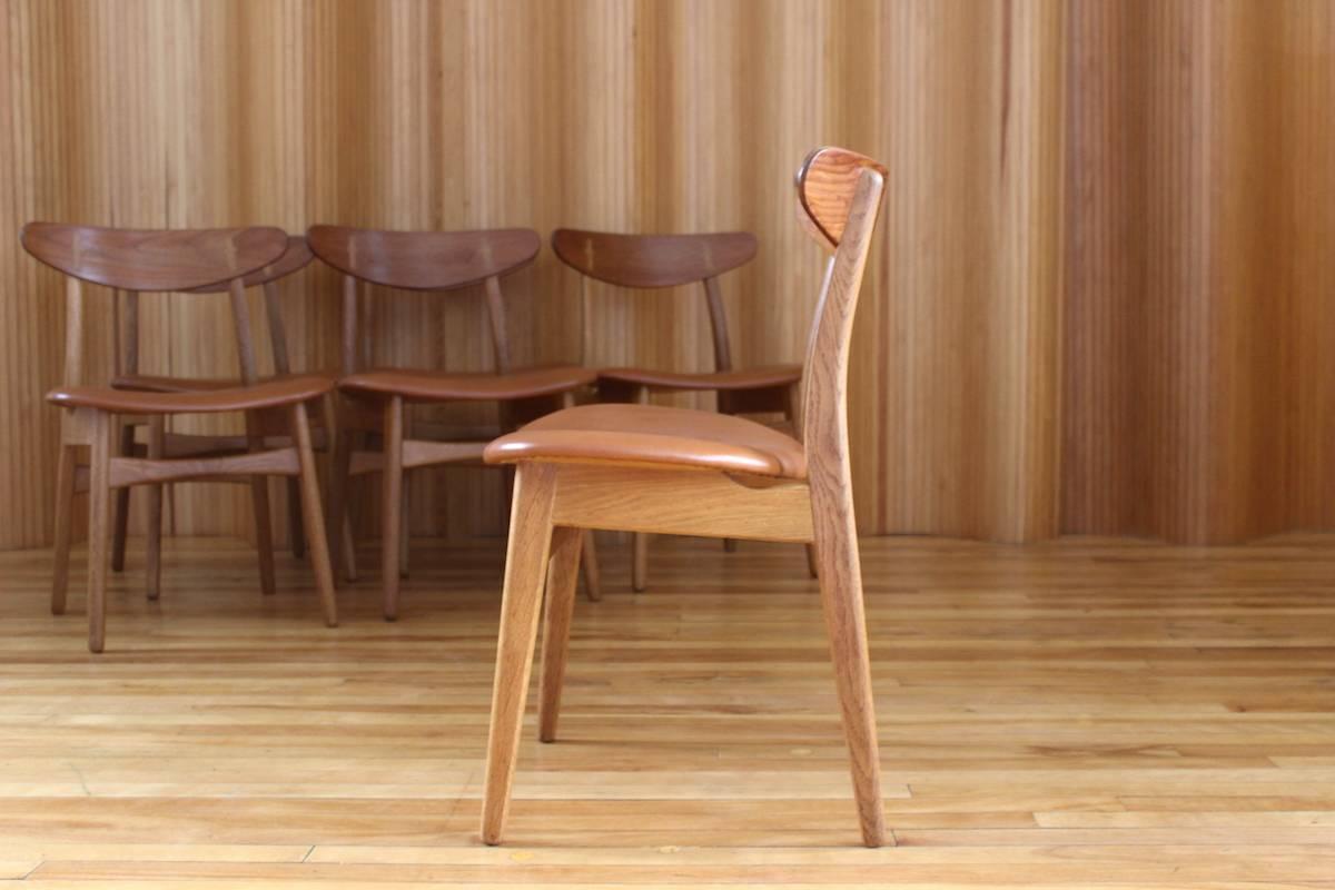20th Century Set of Six Hans Wegner Model CH30 Oak Dining Chairs Carl Hansen & Son Denmark