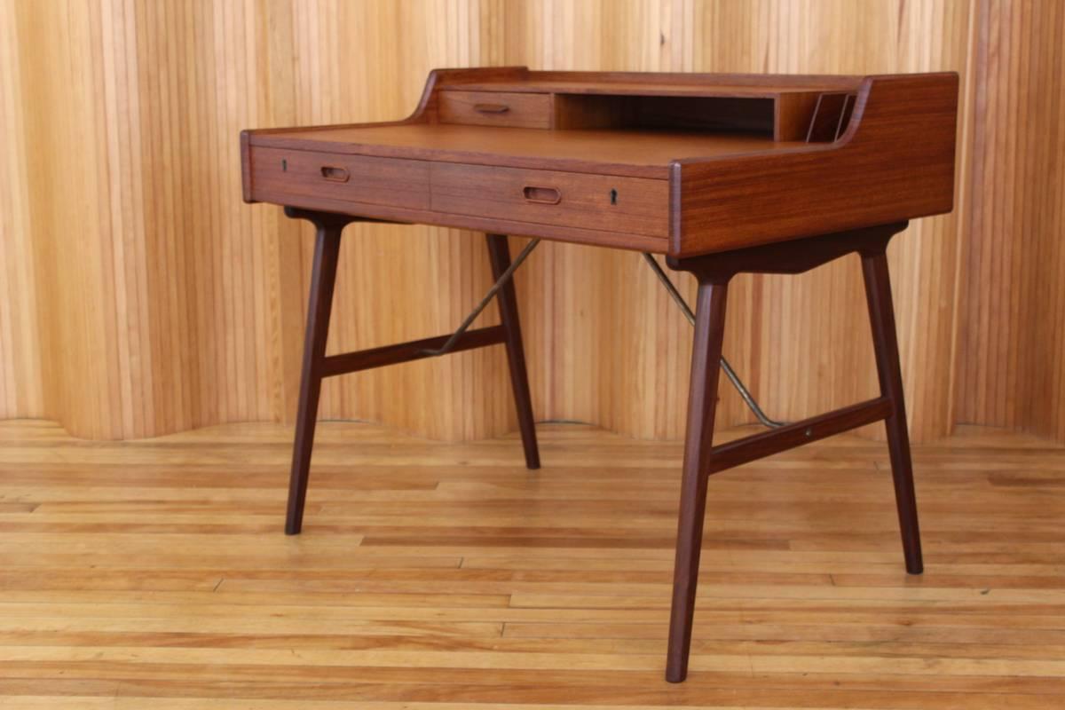 Scandinavian Modern Arne Wahl Iversen Teak Desk Model 56 Vinde Mobelfabrik, Denmark For Sale