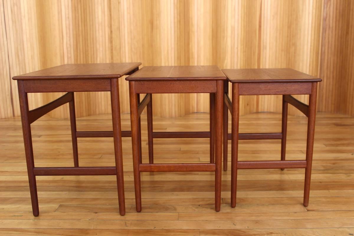 Hans Wegner Teak Nesting Tables Model AT-40 Andreas Tuck, Denmark In Excellent Condition In Edinburgh, GB