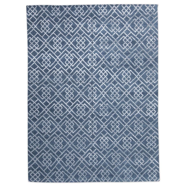 21st Century Modern Silk And Wool Rug Geometric Design In Gray 21st Century Modern Silk And Wool Rug Geometric Design In Gray Blue Colors