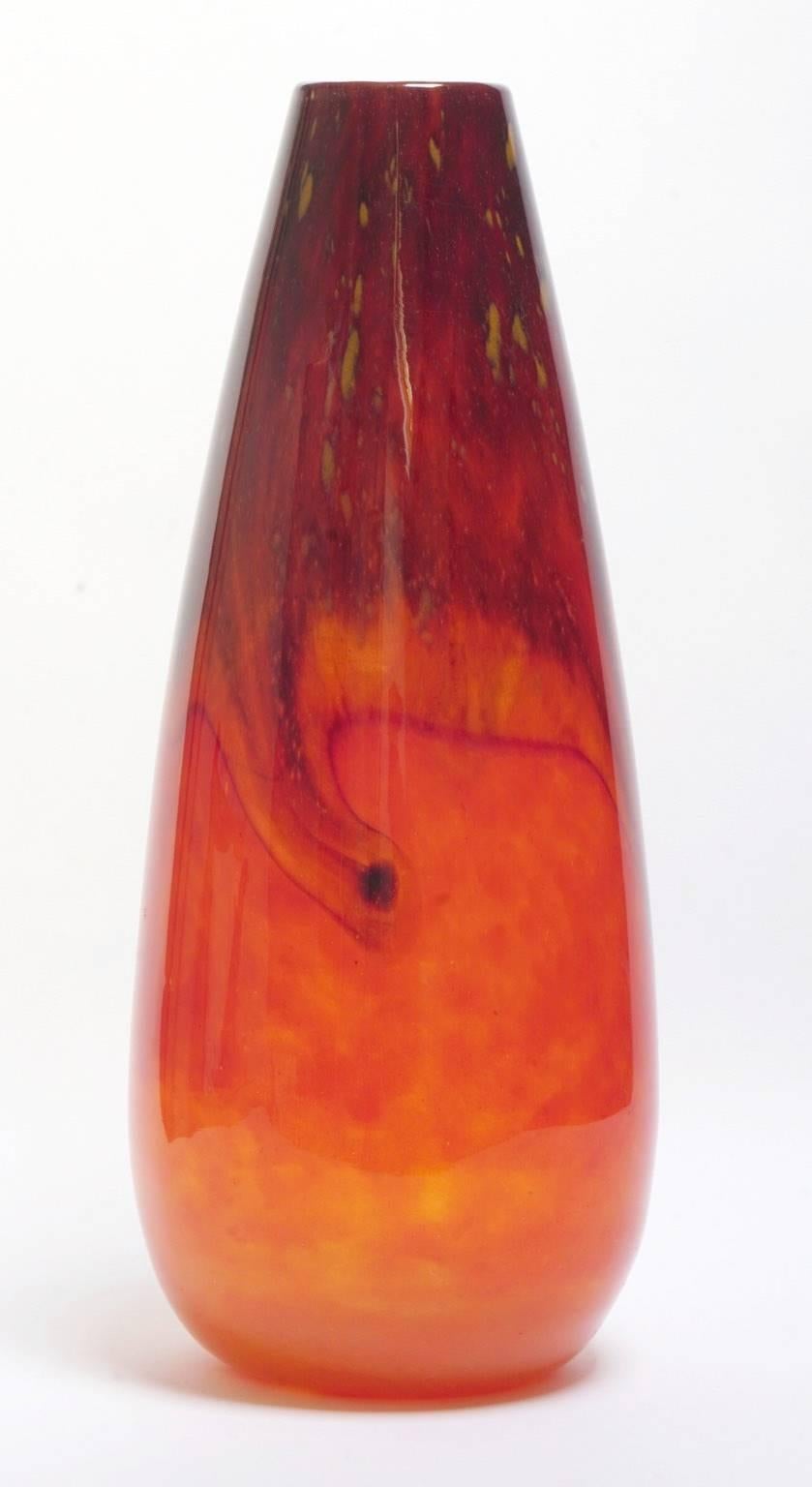This large Art Deco vase is in Charles Schneider's signature orange tango color.

The marble series are very similar to the jade series. Sometimes it is difficult to distinguish between them.

From 1919 on, Charles Schneider kept strictly separated