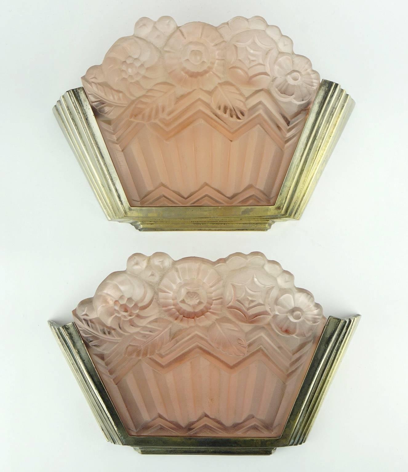 Mid-20th Century Art Deco Noverdy Wall Sconces with Pink Moulded Glass For Sale