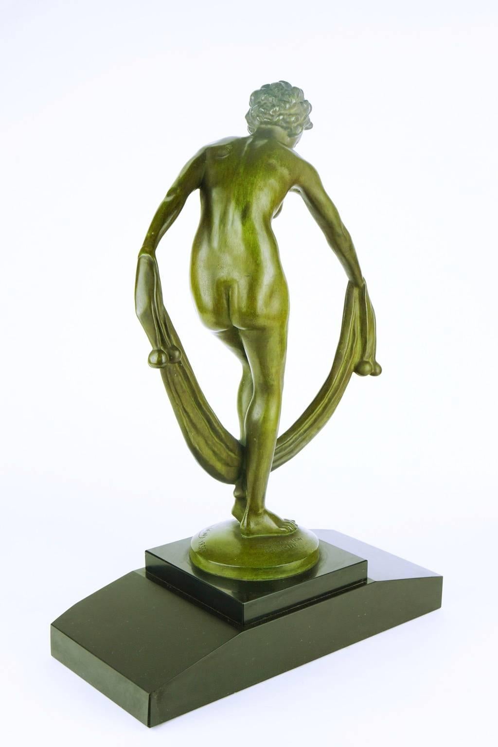 Patinated Art Deco Bronze of a Naked Dancer with a Veil by Leonildo Giannoni  For Sale