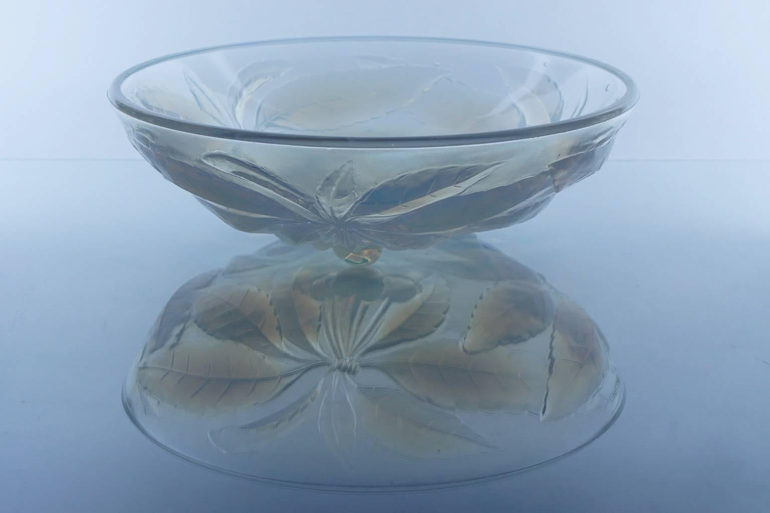 French Art Deco Opalescent Pressed Glass Centre Bowl 1