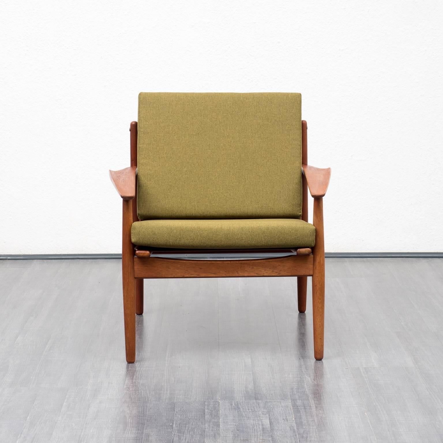 1960s Teak Armchair, Danish Design In Excellent Condition In Karlsruhe, DE