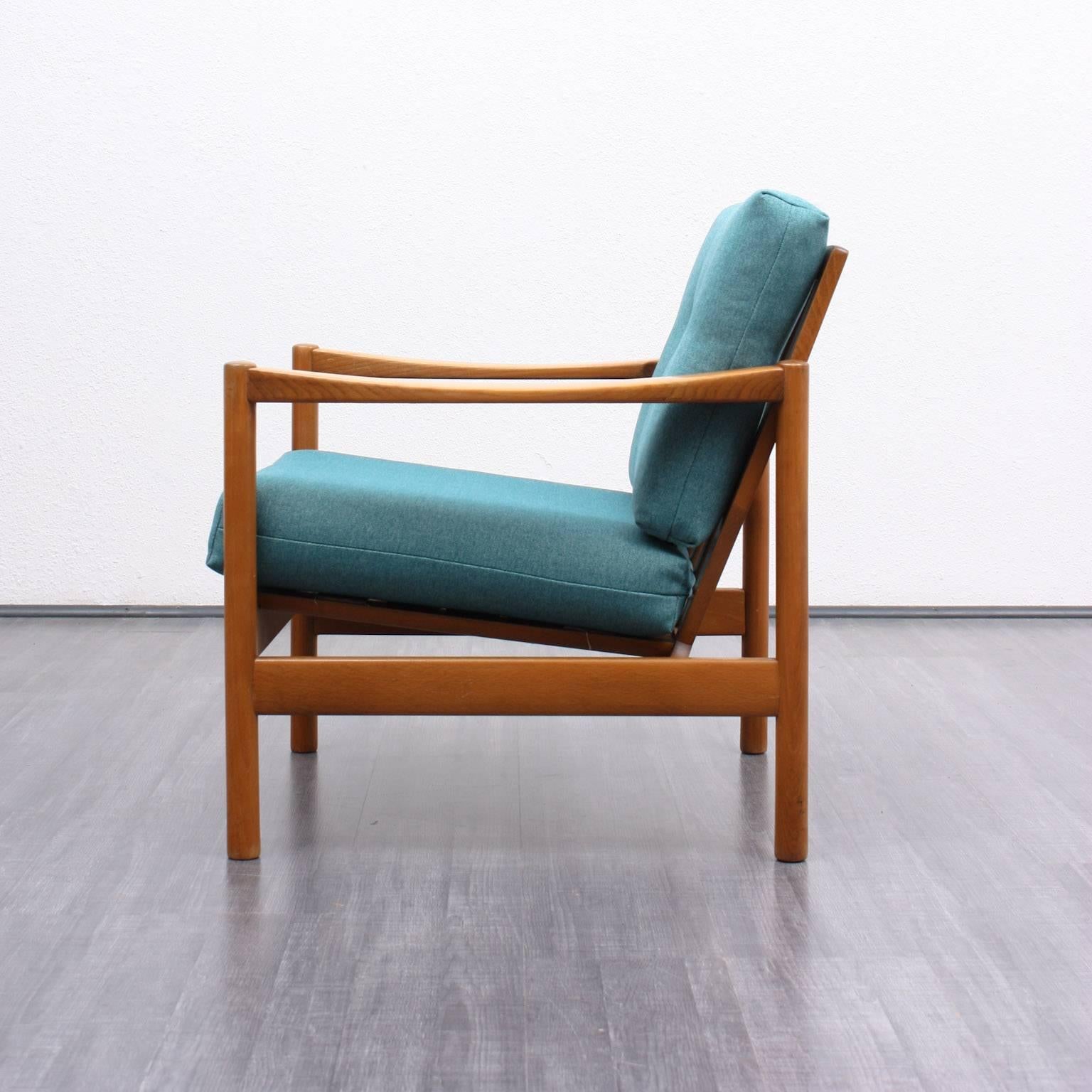 1960s Solid Beechwood Armchair, Reupholstered In Excellent Condition For Sale In Karlsruhe, DE