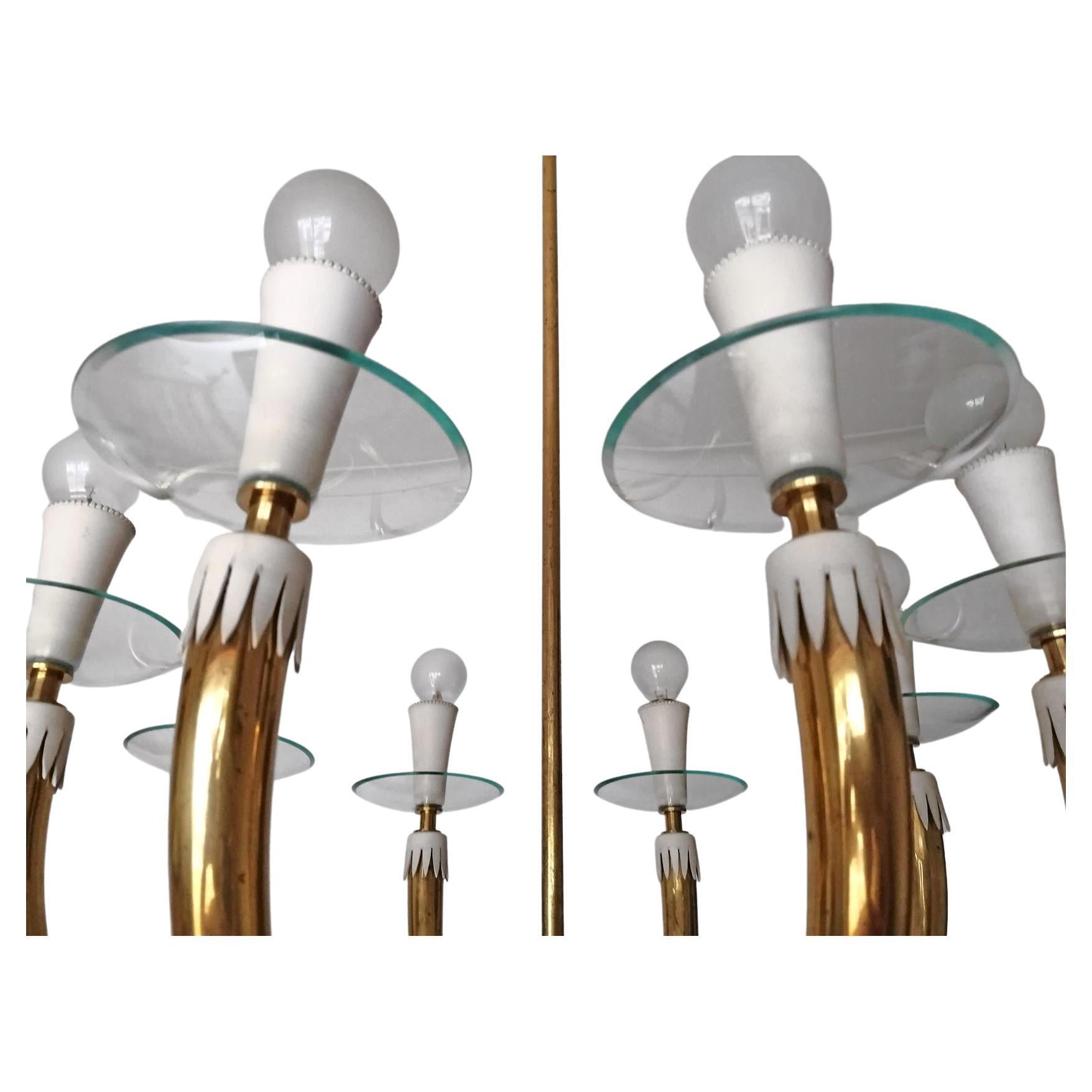 Italian Midcentury Gio Ponti for Fontana Art Glass Gilt Brass 8-Light Chandelier For Sale 2
