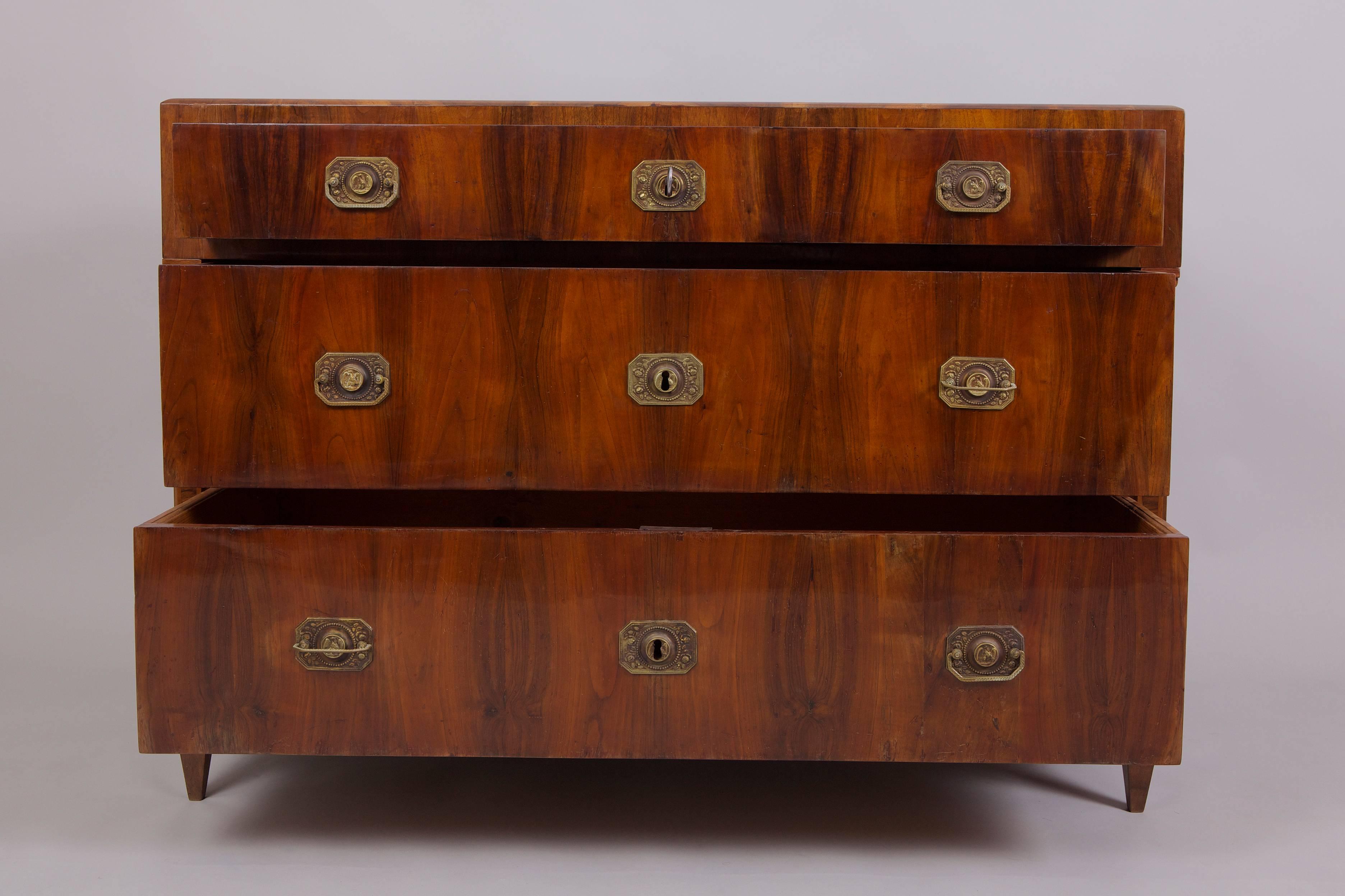 Biedermeier Chest of drawers, commode. 
Completely restored. Shellac polish used for the surface. 
Country of origin is Austria from period 1820-1829.