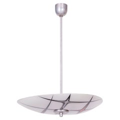 Lampadario d'epoca degli anni '50 restaurato, acciaio cromato, vetro, impianto elettrico rinnovato, ceco, anni '50