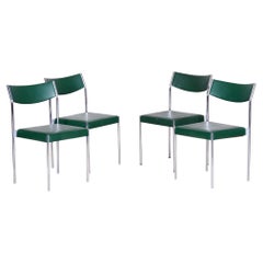 Set di quattro sedie in stile Mid-Century, cromate, in similpelle, Europa centrale, anni '50