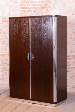 Armadio Bauhaus restaurato, di Vichr & Spol., Cromo, Acciaio, Oak, Ceco, anni '30
