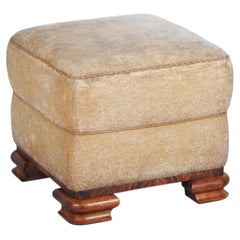 Original-Art-Déco-Hocker, Nussbaum, gereinigt, gut erhalten, tschechisch, 1920er Jahre