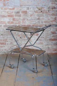 Chariot de service Bauhaus d'origine, acier chromé, imitation bois, Suède, années 1950