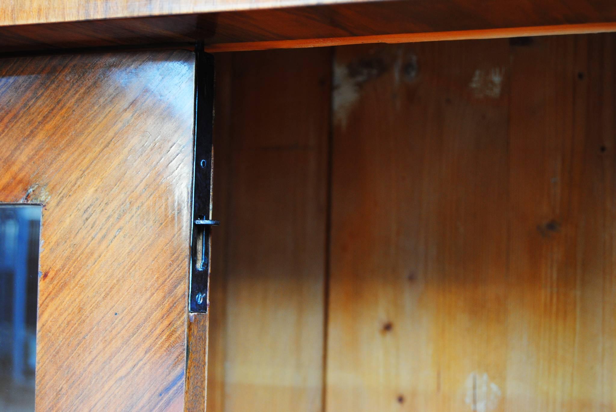 closet double door