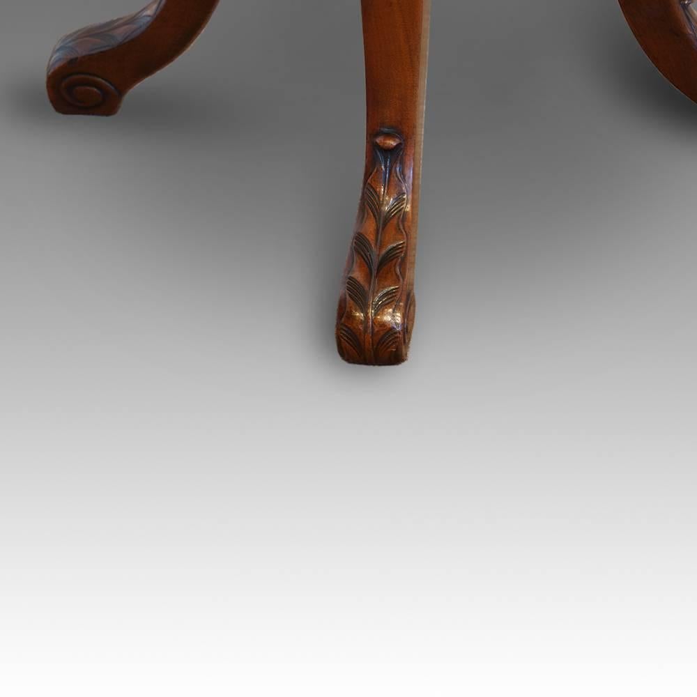 Edwardian mahogany revolving desk chair
Here we have this superb mahogany desk chair.
The newly re-leather and antiqued seat is done by our own craftsmen. Hand dyed before the long antiqueing process, that makes this so appealing to the eye.
The