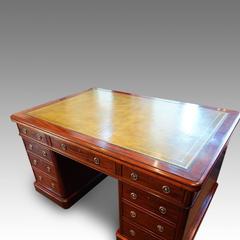 Victorian Mahogany Partners Desk