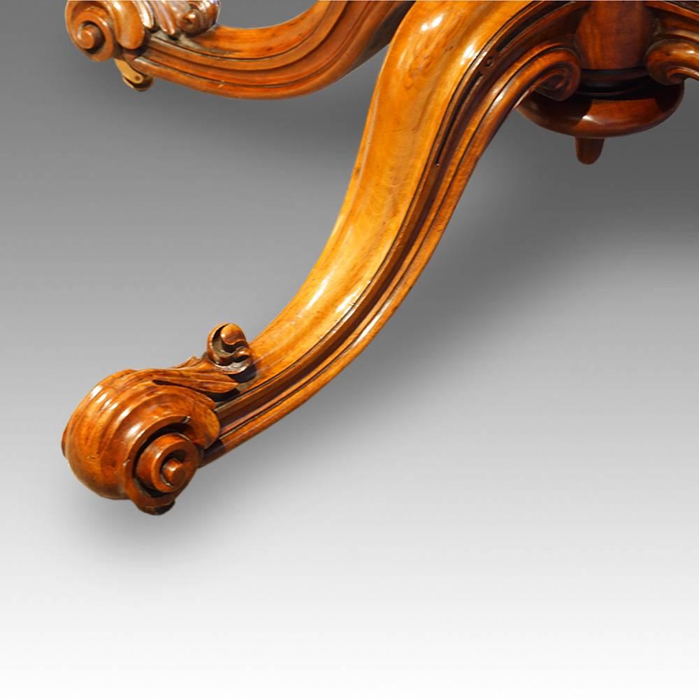 Victorian Walnut Shaped Loo Table 1