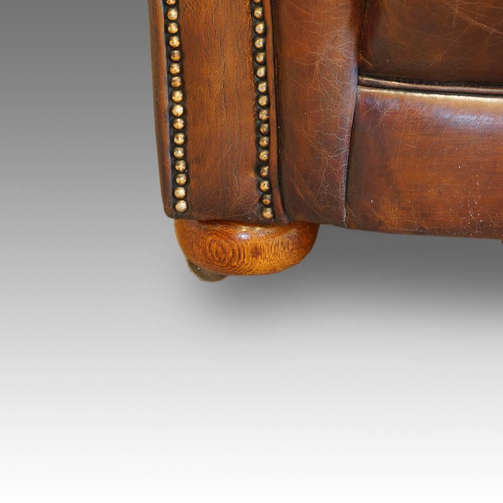 Edwardian Country House Leather Sofa 1
