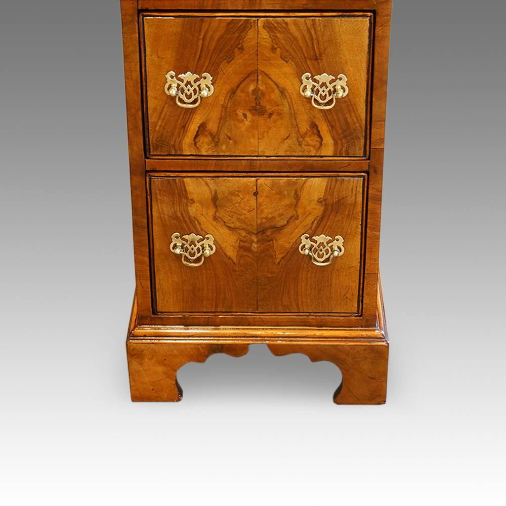 Walnut George I Style Small Chest 1