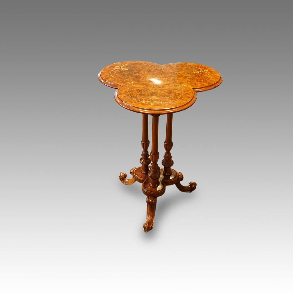 Victorian inlaid walnut clover top wine table
Here we have this fine wine/lamp table of clover shape, made in inlaid walnut.
This table was made, in the high Victorian period circa 1870.
The table is made of solid walnut, consisting of 3 well