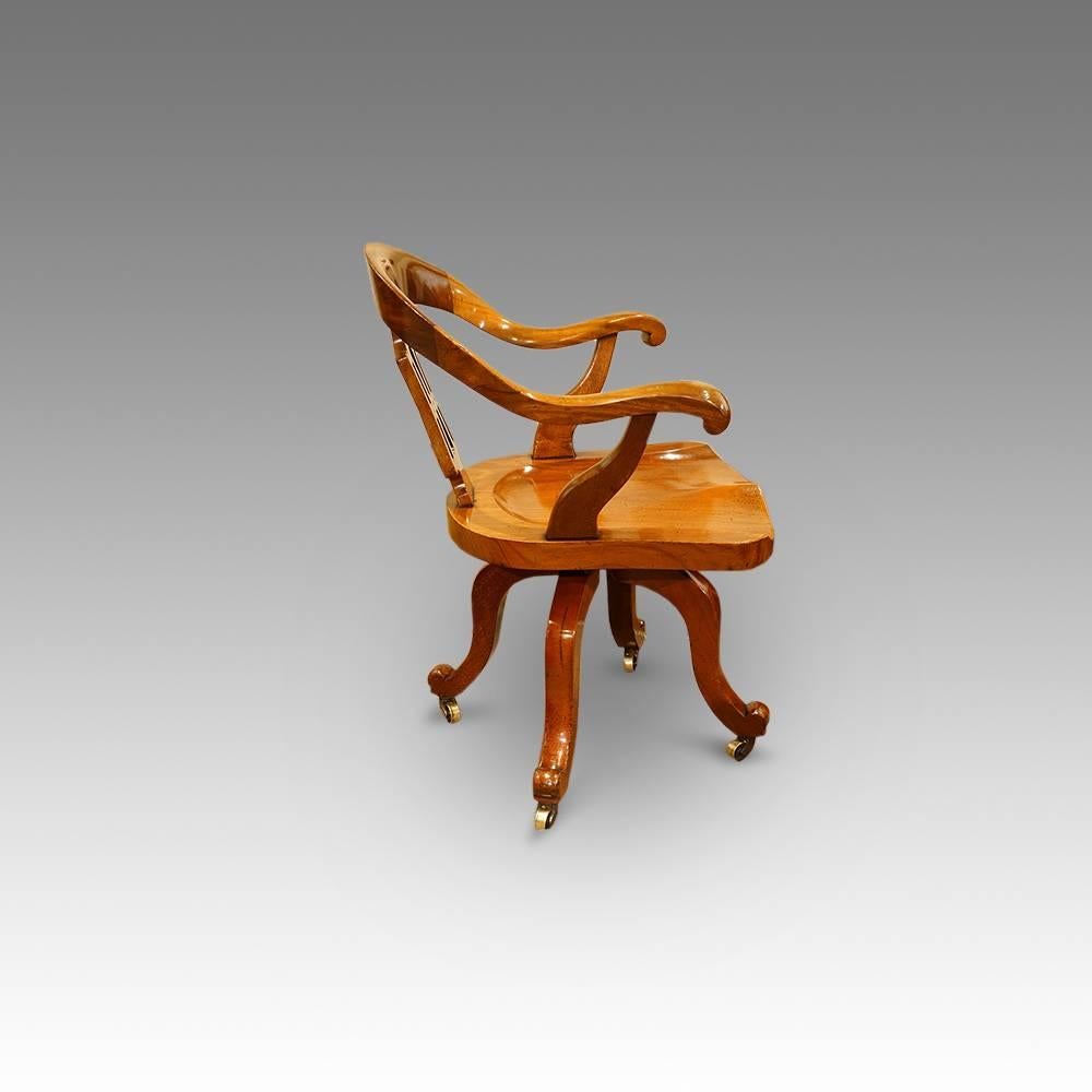 Victorian mahogany revolving desk chair
We are pleased to offer you this revolving desk chair, made in solid mahogany.
The horseshoe shaped back that form the arms, ending with hand grips.
The solid mahogany seat of saddle form, a shape that