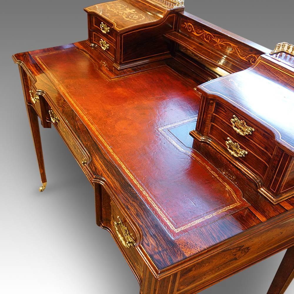 Edwardian inlaid rosewood desk by James Shoolbred & co
We are delighted to offer you this Edwardian inlaid rosewood desk by James Shoolbred & co
This desk is profusely inlaid with motifs and line inlays.
The leather inset top, with a