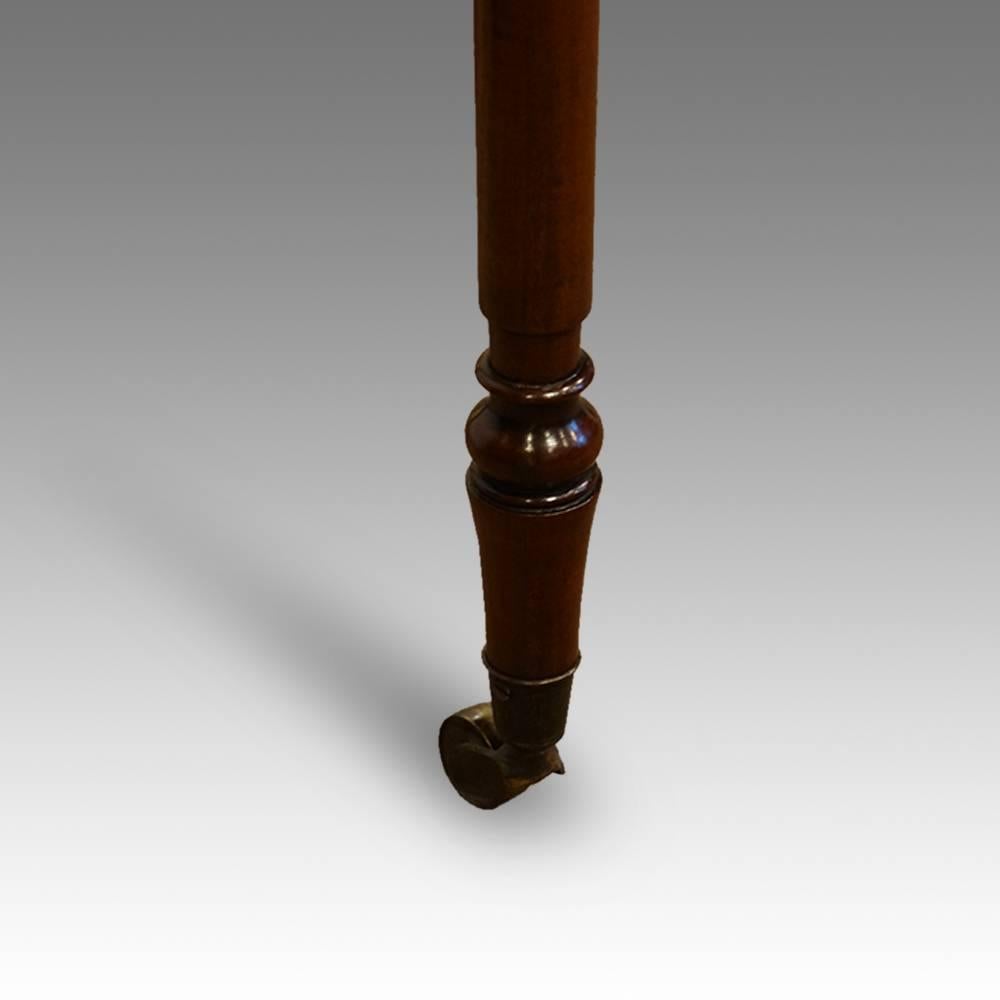 Regency Mahogany Side Table, in the Manner of Gillow of Lancaster 2