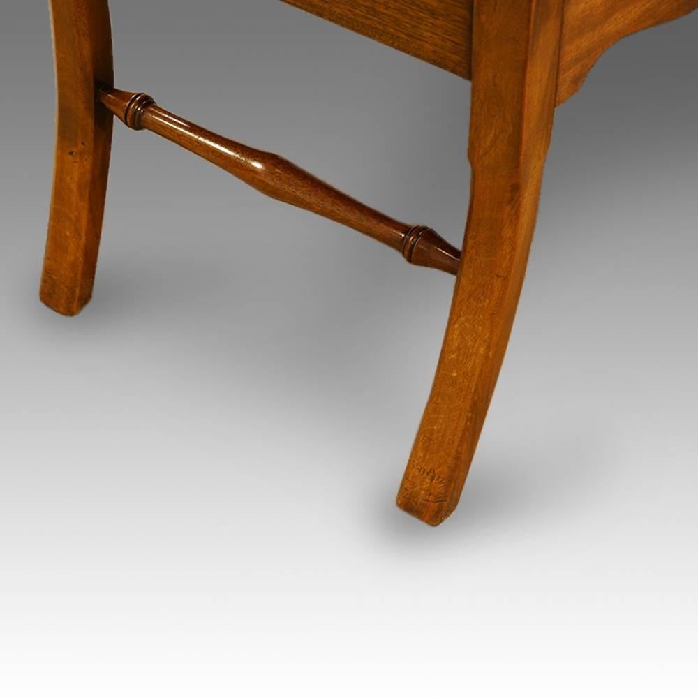 Set of Eight Mahogany Victorian Dining Chairs in the Georgian Style 4