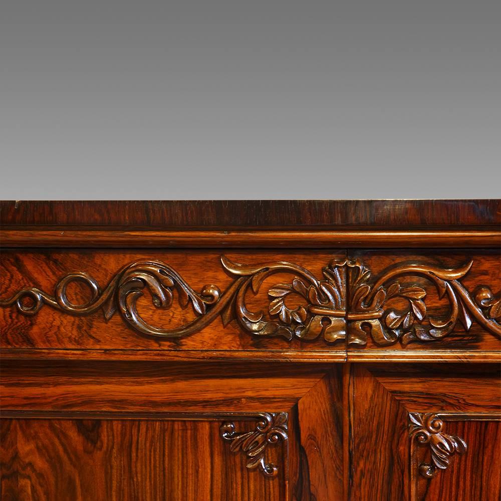 William IV Rosewood Side Cabinet In Excellent Condition In Salisbury, Wiltshire