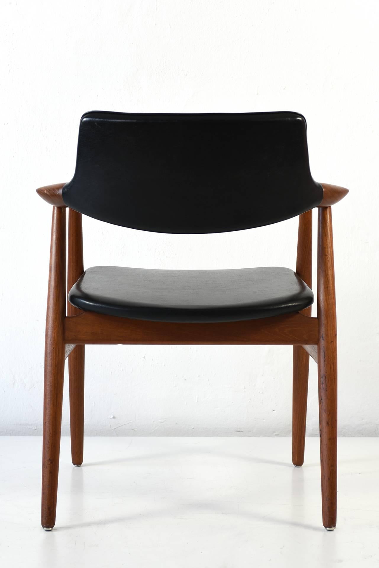 Mid-20th Century Sculptural Armchair Teak, Denmark, 1960s For Sale