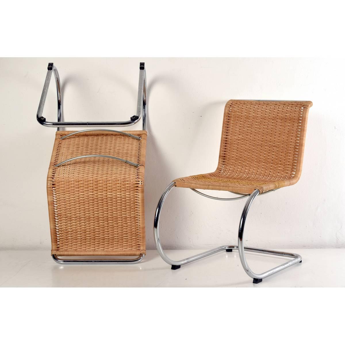 Pair of Bauhaus Cantilever Chairs Thonet In Good Condition For Sale In Berlin, DE