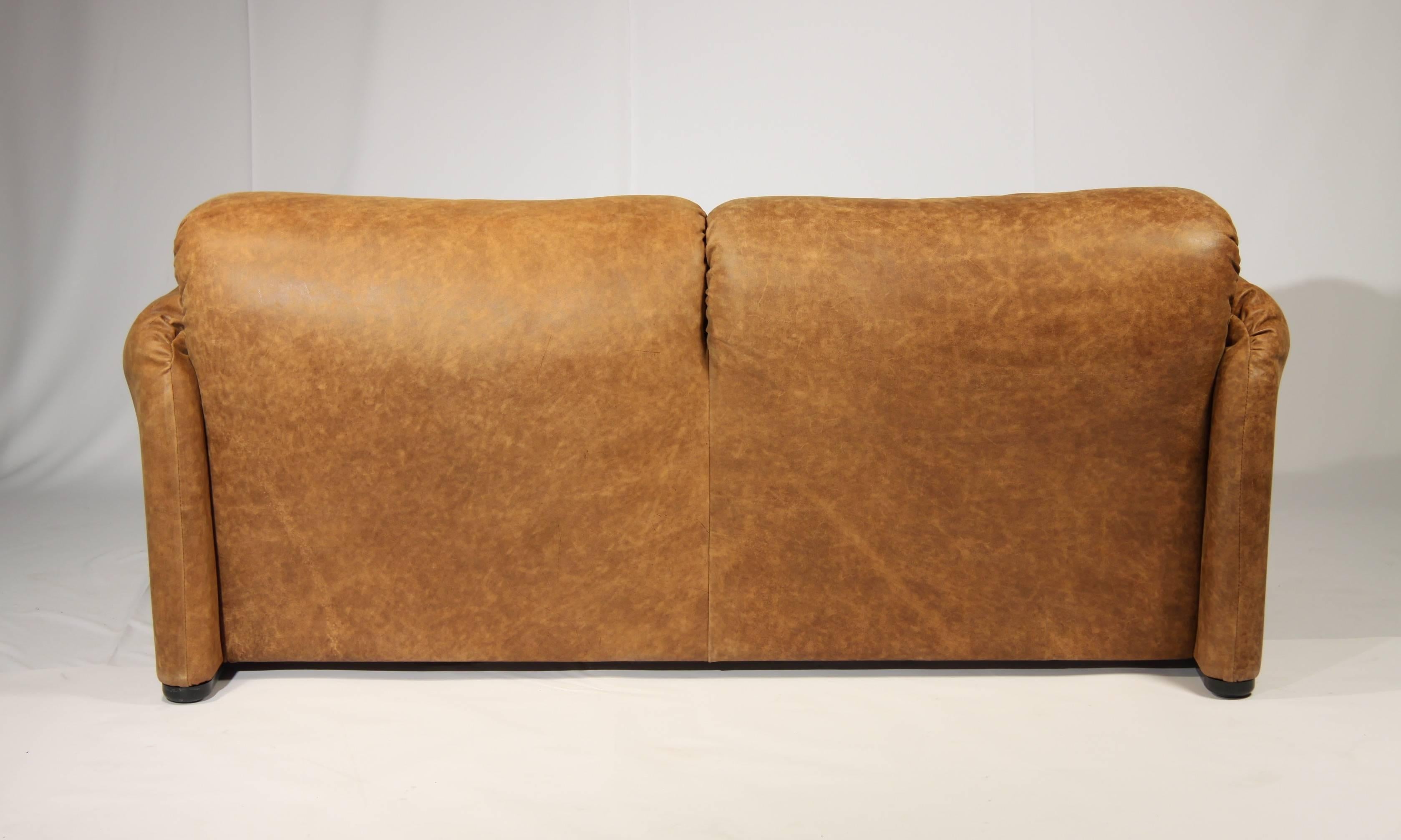 Vintage Maralunga Sofa by Vico Magistretti for Cassina, 1973 In Excellent Condition In Berlin, DE