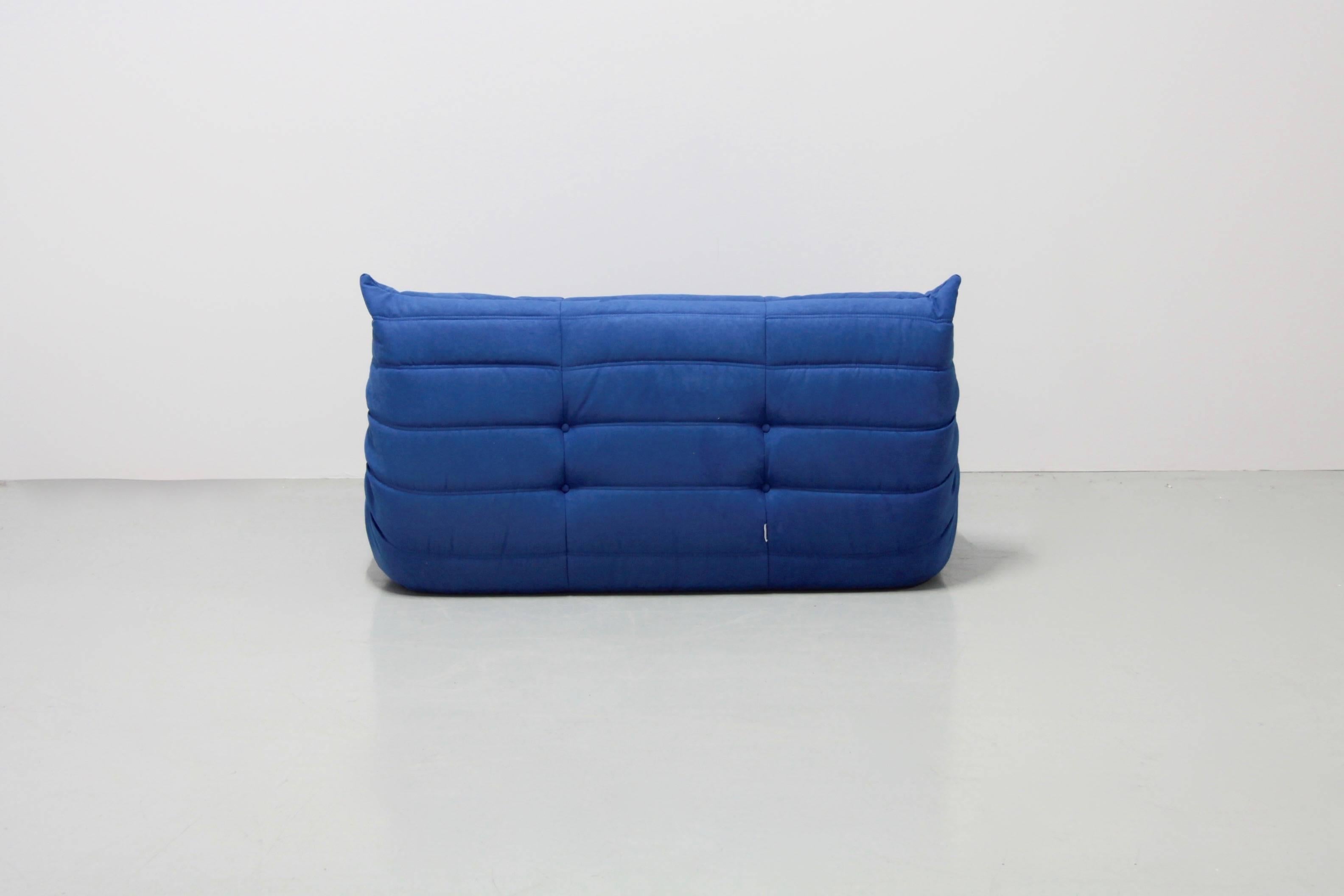 ligne roset togo blue