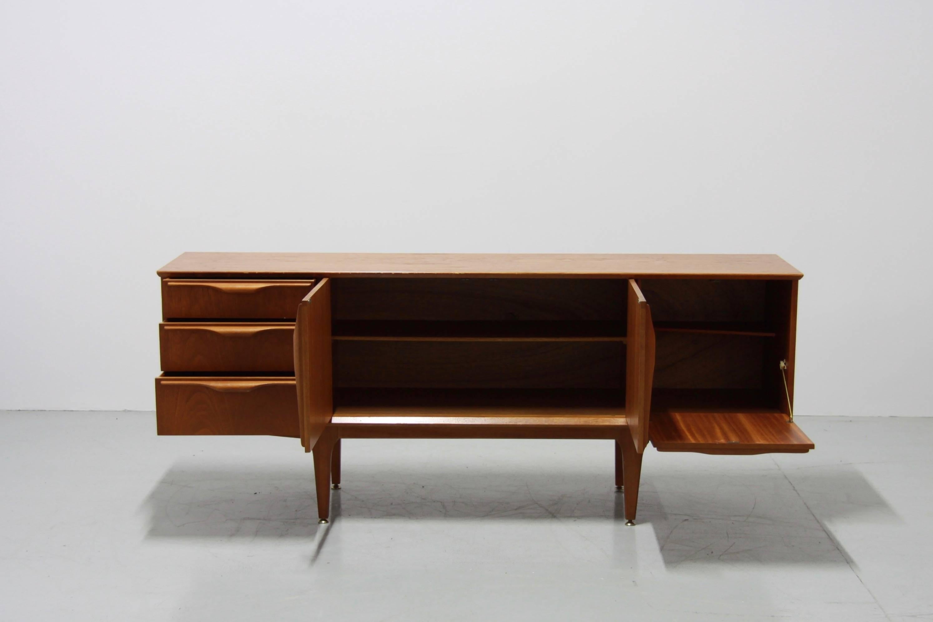 Mid-Century Modern Vintage Teak Sideboard from Yentique, 1960s For Sale