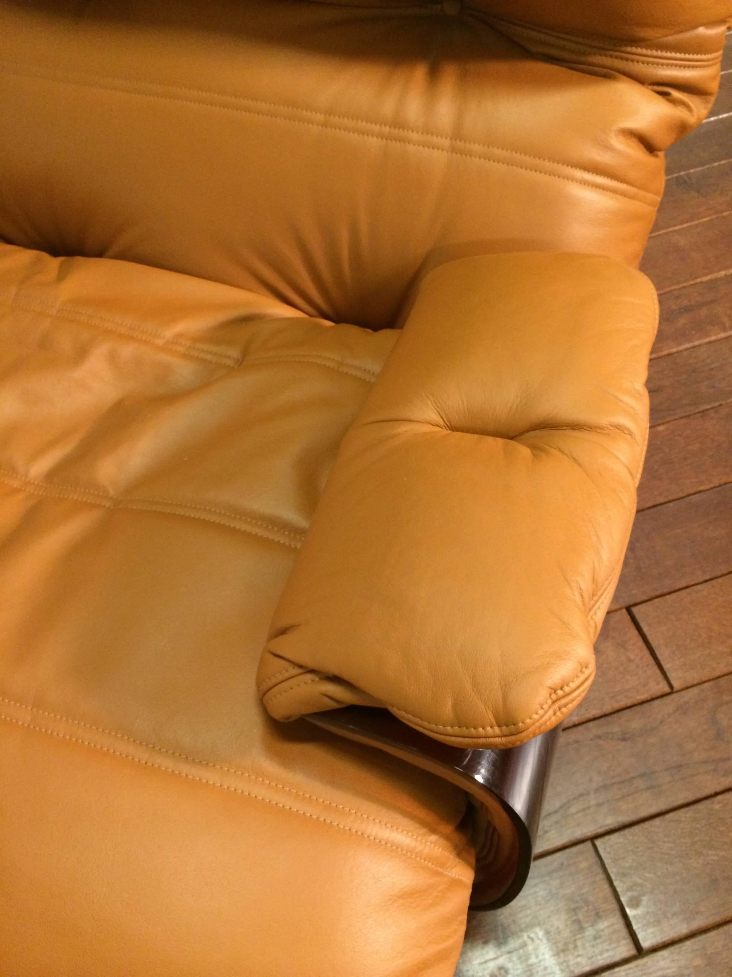 Cognac Leather Marsala Lounge Chair and Pouf by Michel Ducaroy for Ligne Roset For Sale 3
