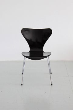 3107 Series Butterfly Chair by Arne Jacobsen for Fritz Hansen, 1968, Set of Ten