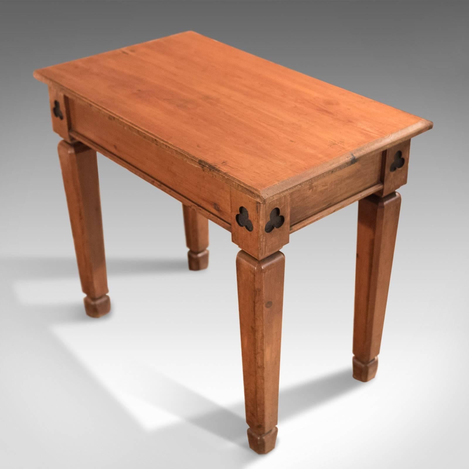 19th Century Antique Side Table, Victorian Pine, circa 1860 In Good Condition In Hele, Devon, GB