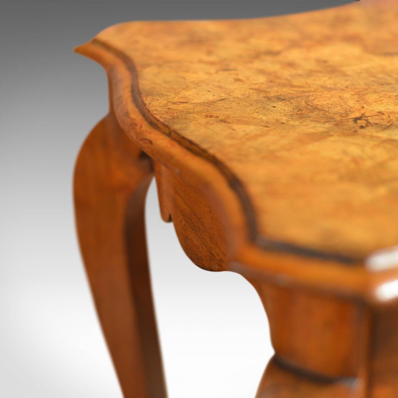Antique English Burr Walnut Two-Tier Side Table, circa 1900 In Good Condition In Hele, Devon, GB