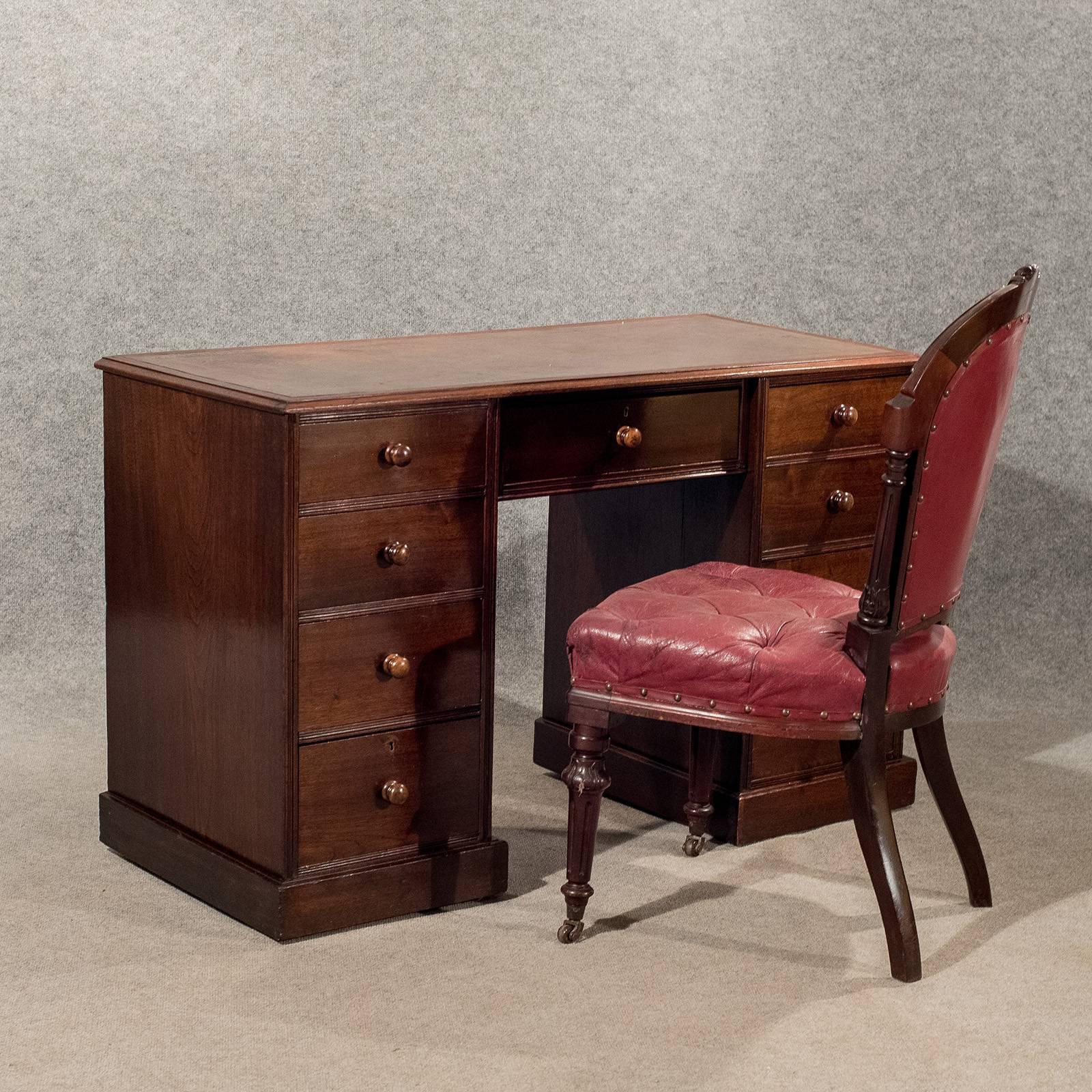 Antique Writing Study Pedestal Desk Leather Top Victorian Mahogany, circa 1890 4