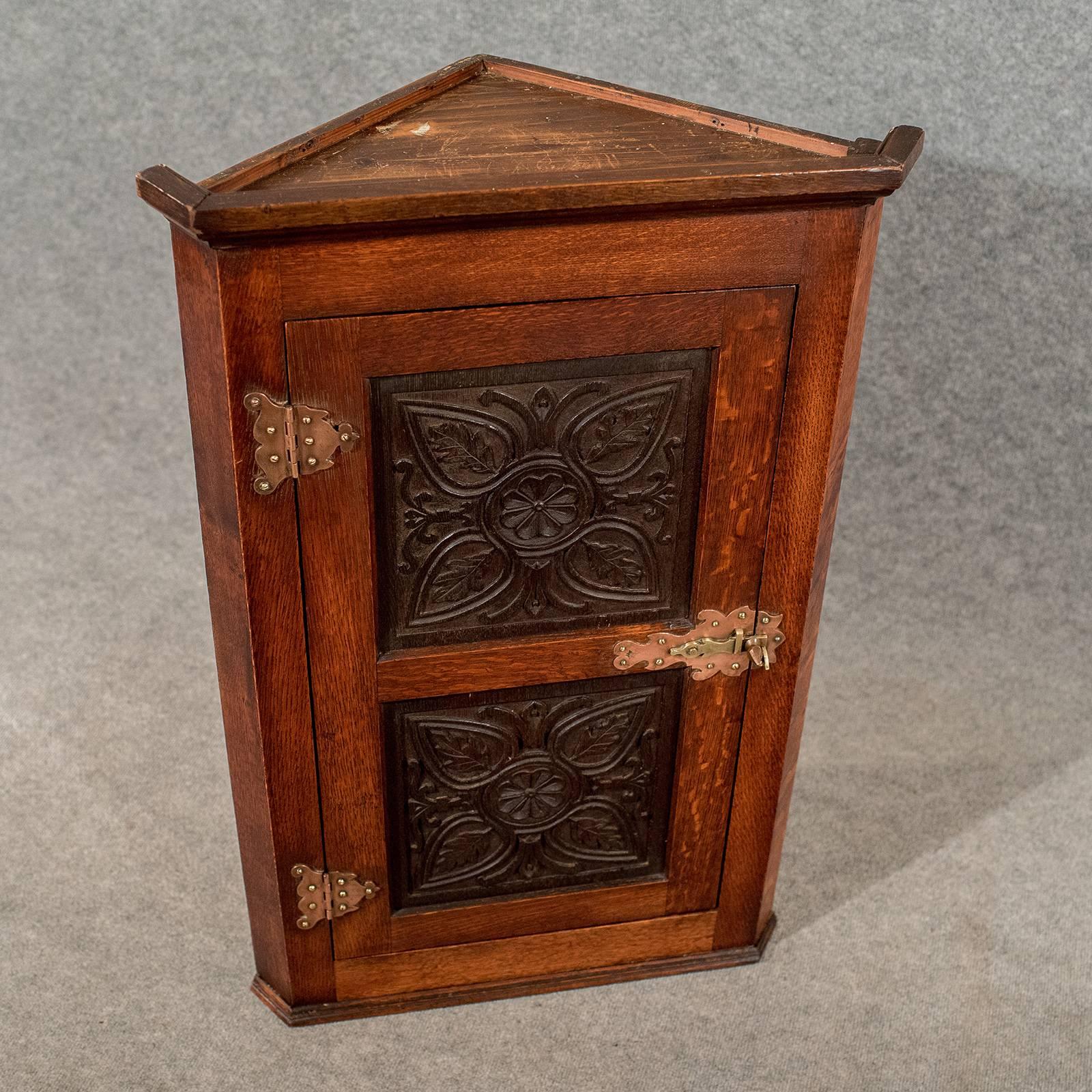 Oak Carved Corner Cabinet Cupboard Arts & Crafts Copper Hinging, circa 1900 1