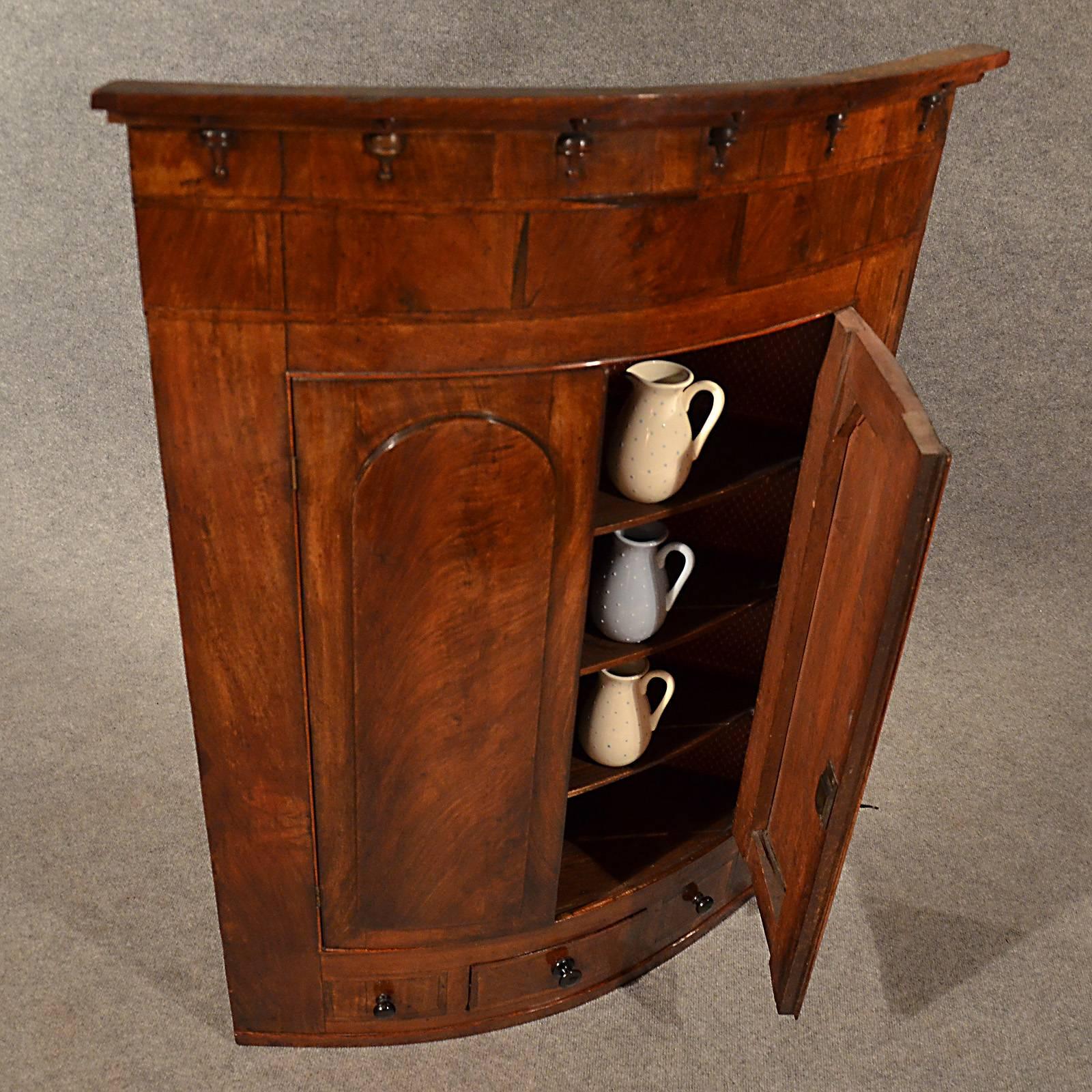 Victorian Bow Corner Cupboard Quality English Display Cabinet Fine Mahogany, circa 1830