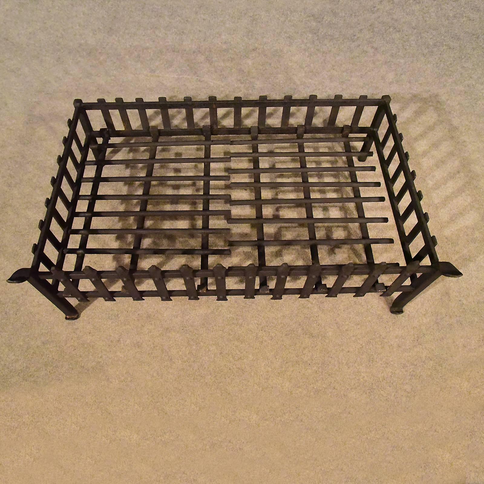 Large Antique Fire Basket Chimney Hearth Fireplace Iron Grate, circa 1900 1