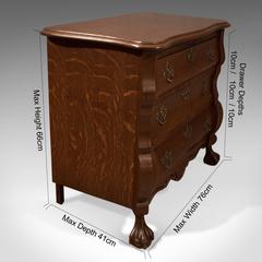 Antique Oak Small Chest of Drawers Classic French Bombe Style, 20th Century