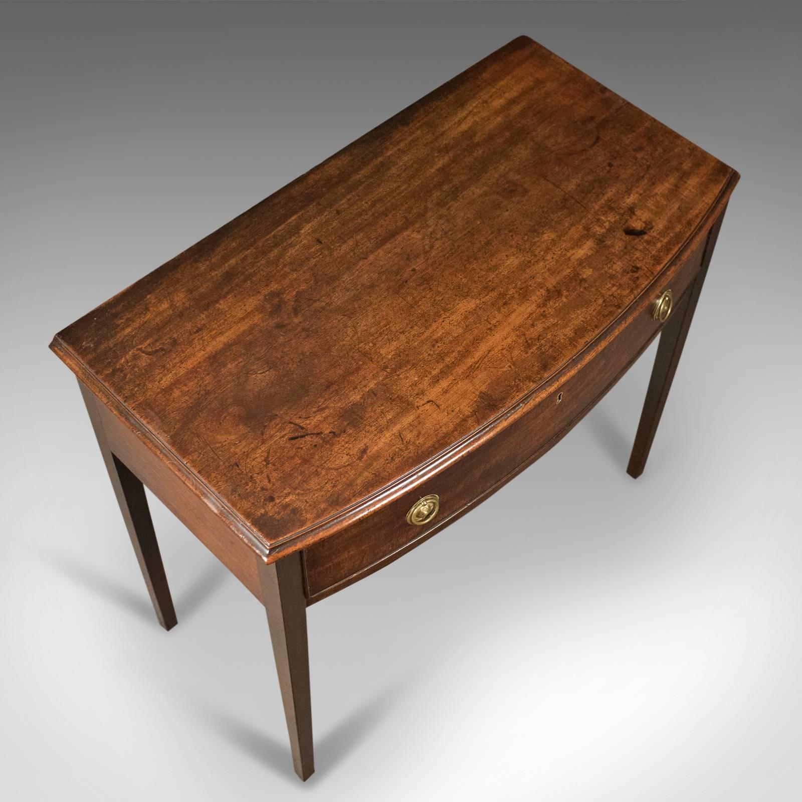 Great Britain (UK) Antique Side Table, Mahogany, Bow Fronted, English, George III, circa 1770