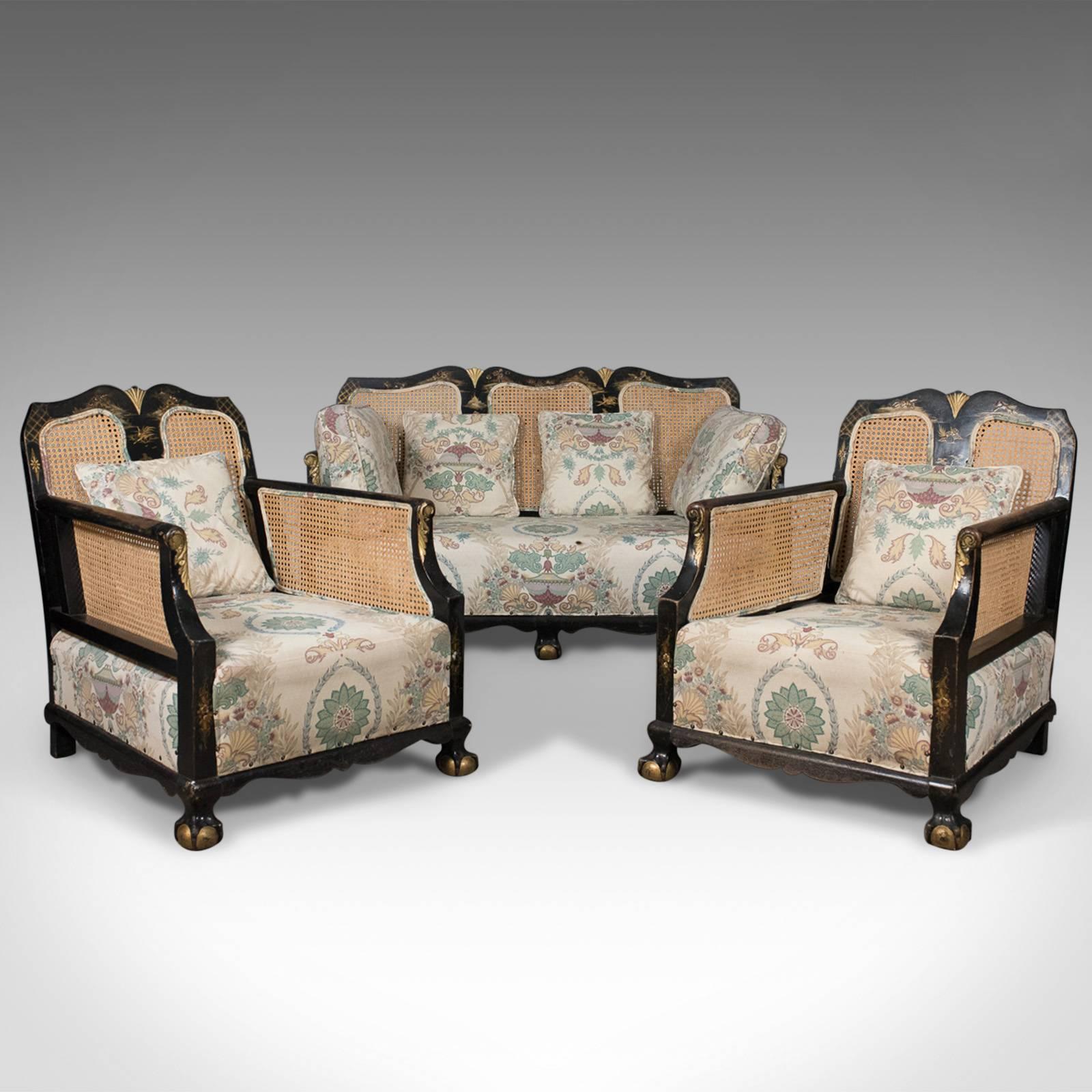 This is an attractive Aesthetic Movement, antique, conservatory suite in the chinoiserie taste and bergere style.

Appealing ebonised frame highlighted in gold with a desirable aged patina
Raised on generous talon and ball feet – the balls in